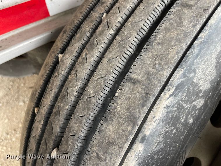 image for item MJ9665 2014 Kruz RAFB-53-102  flatbed trailer