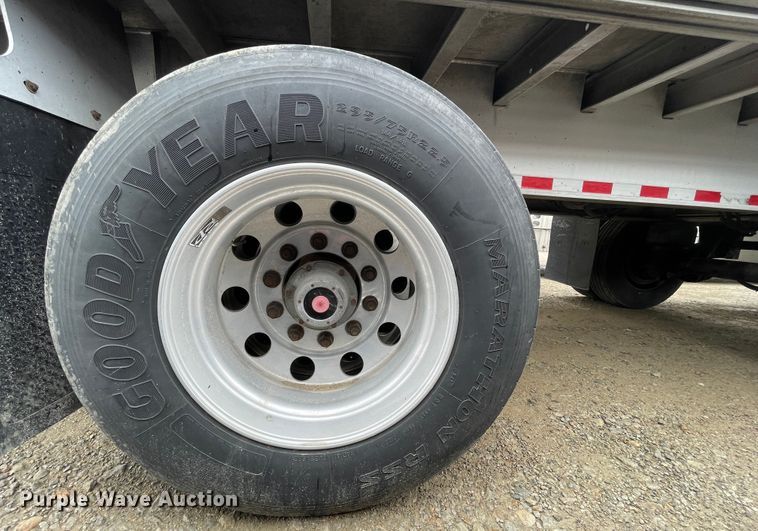 image for item MJ9665 2014 Kruz RAFB-53-102  flatbed trailer