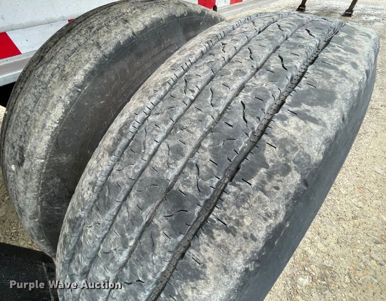 image for item MJ9665 2014 Kruz RAFB-53-102  flatbed trailer