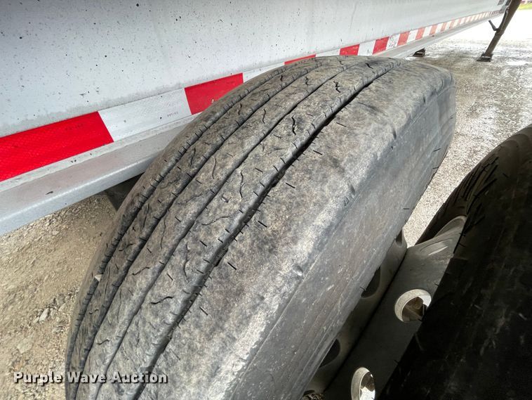 image for item MJ9665 2014 Kruz RAFB-53-102  flatbed trailer