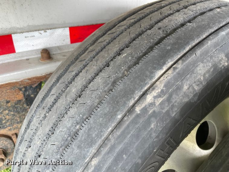 image for item MJ9668 2015 Kruz RAFB-53-102  flatbed trailer