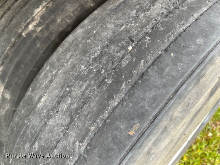 image for item MJ9668 2015 Kruz RAFB-53-102  flatbed trailer