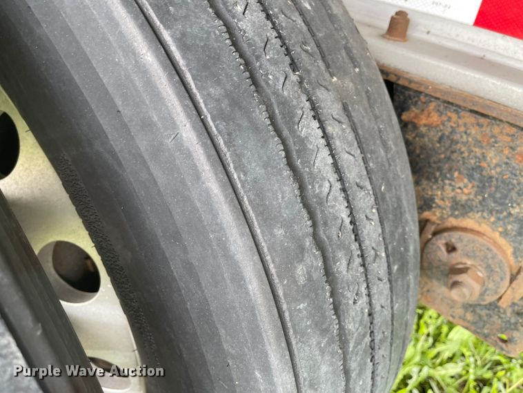 image for item MJ9668 2015 Kruz RAFB-53-102  flatbed trailer