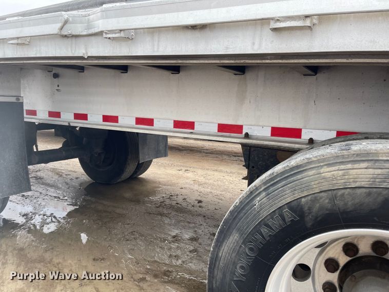 image for item MJ9669 2015 Kruz RAFB-53-102  flatbed trailer