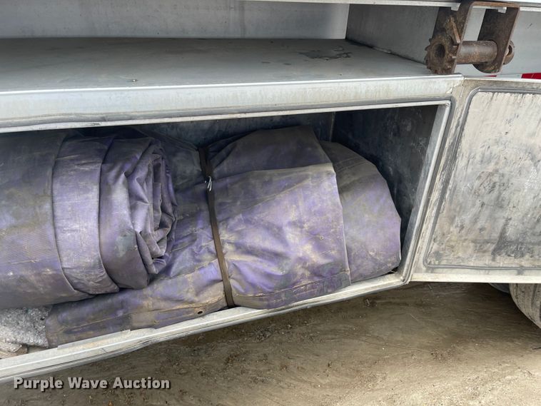 image for item MJ9669 2015 Kruz RAFB-53-102  flatbed trailer