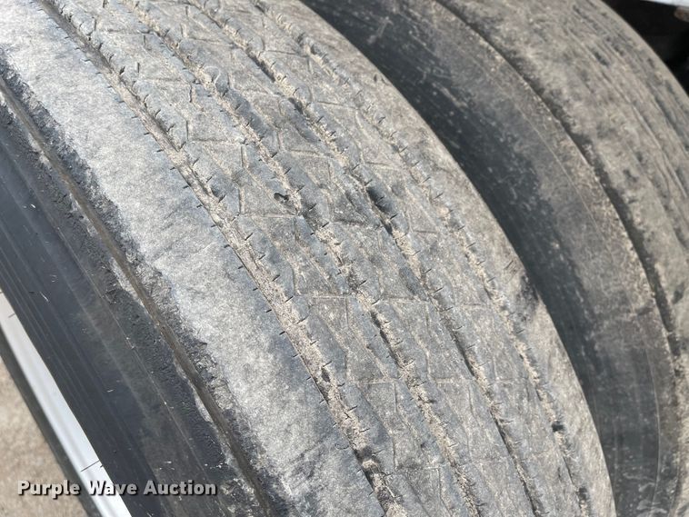 image for item MJ9669 2015 Kruz RAFB-53-102  flatbed trailer