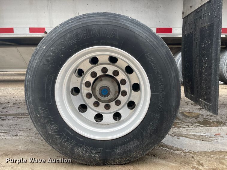 image for item MJ9669 2015 Kruz RAFB-53-102  flatbed trailer