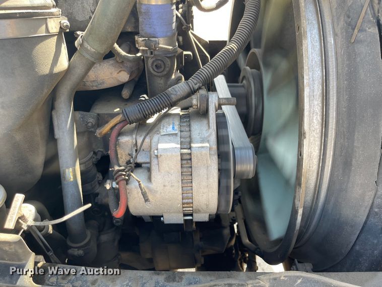 image for item MJ9708 1998 Volvo VN semi truck