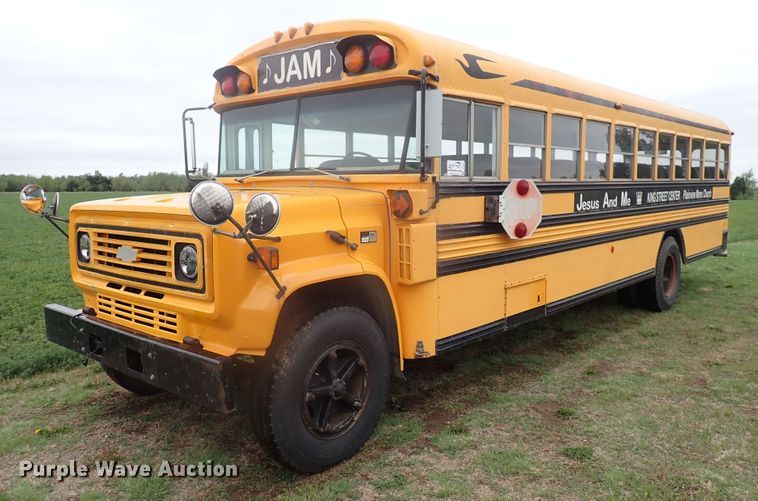 image for item DI1915 1991 Chevrolet  school bus