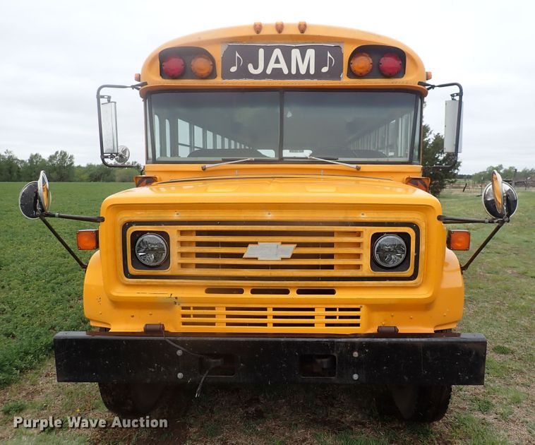 image for item DI1915 1991 Chevrolet  school bus