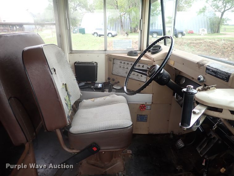 image for item DI1915 1991 Chevrolet  school bus