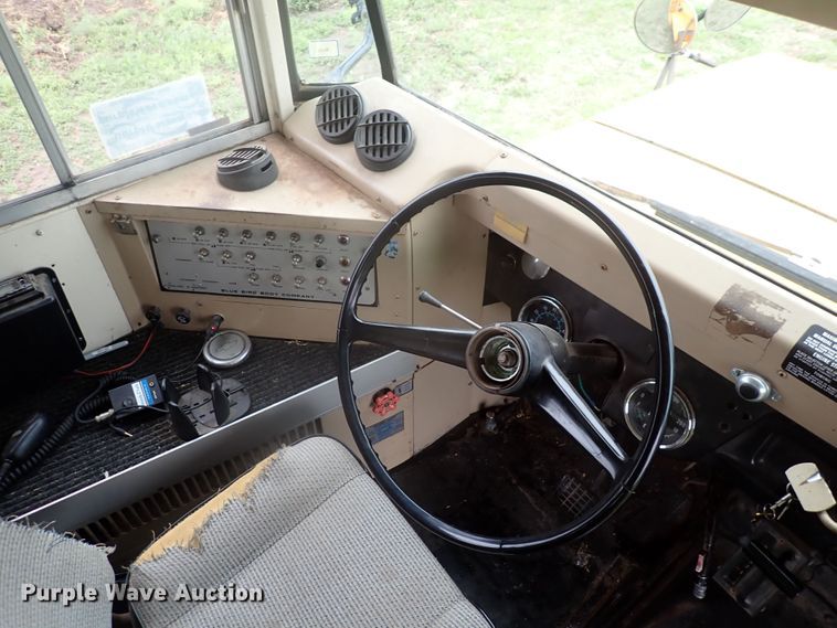 image for item DI1915 1991 Chevrolet  school bus