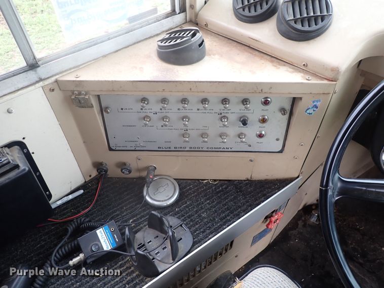 image for item DI1915 1991 Chevrolet  school bus