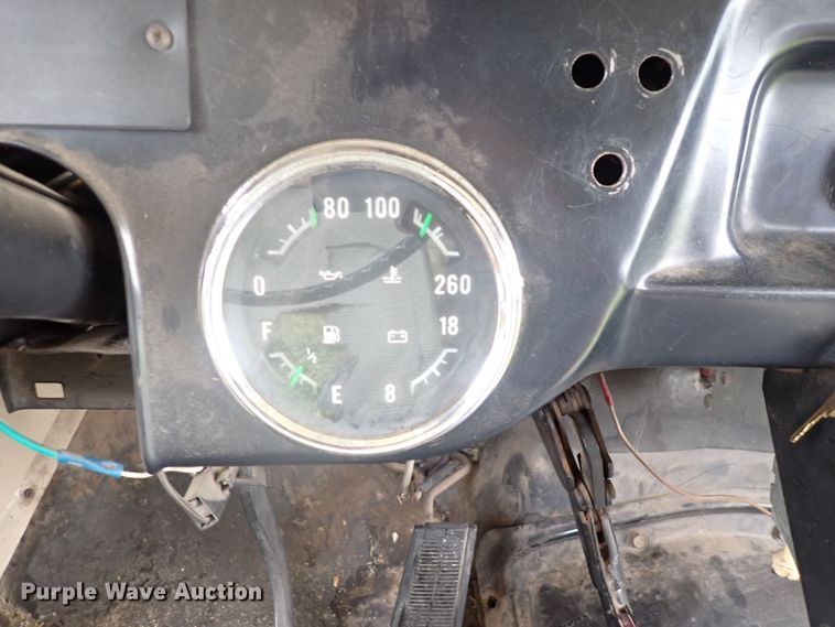 image for item DI1915 1991 Chevrolet  school bus