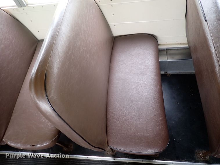 image for item DI1915 1991 Chevrolet  school bus