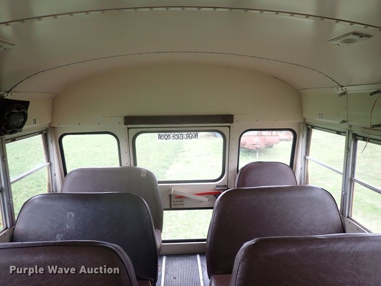 image for item DI1915 1991 Chevrolet  school bus