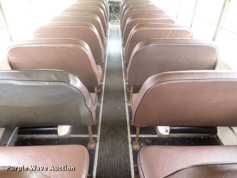 image for item DI1915 1991 Chevrolet  school bus