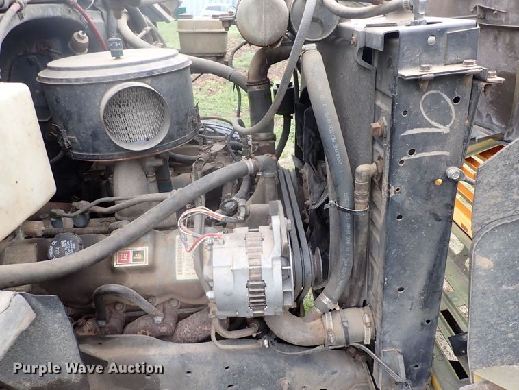 image for item DI1915 1991 Chevrolet  school bus