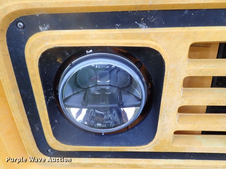 image for item DI1915 1991 Chevrolet  school bus