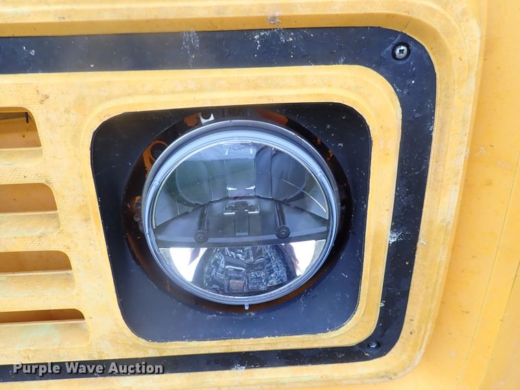 image for item DI1915 1991 Chevrolet  school bus