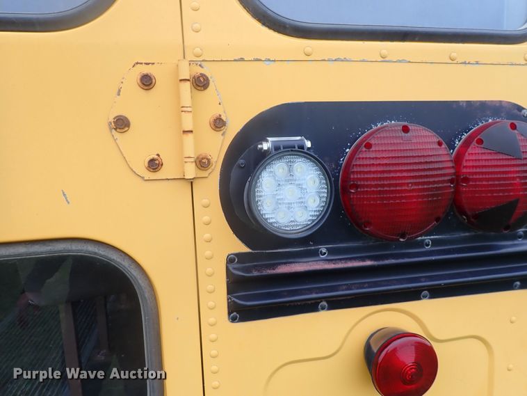image for item DI1915 1991 Chevrolet  school bus