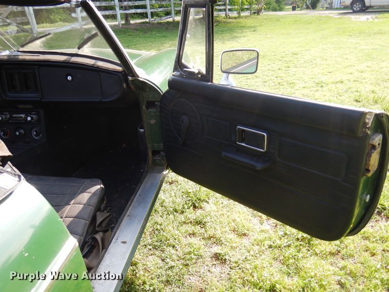 image for item DK0917 1977 MG MGB  convertible