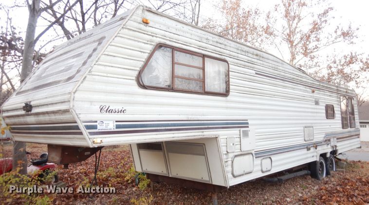 image for item DK3172 1986 Coachmen Classic  camper