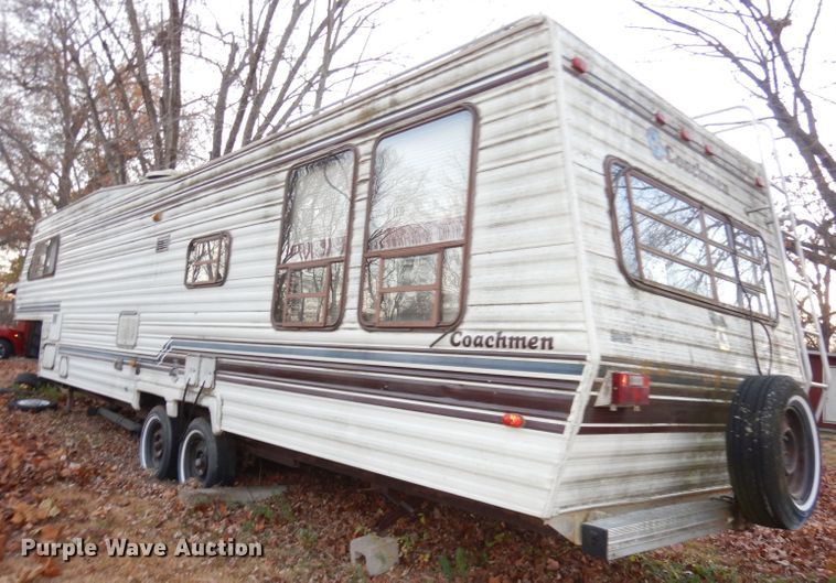 image for item DK3172 1986 Coachmen Classic  camper