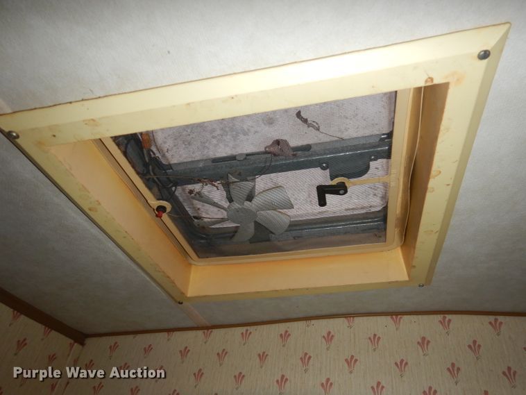 image for item DK3172 1986 Coachmen Classic  camper