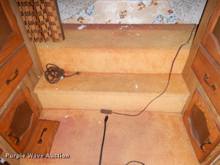 image for item DK3172 1986 Coachmen Classic  camper