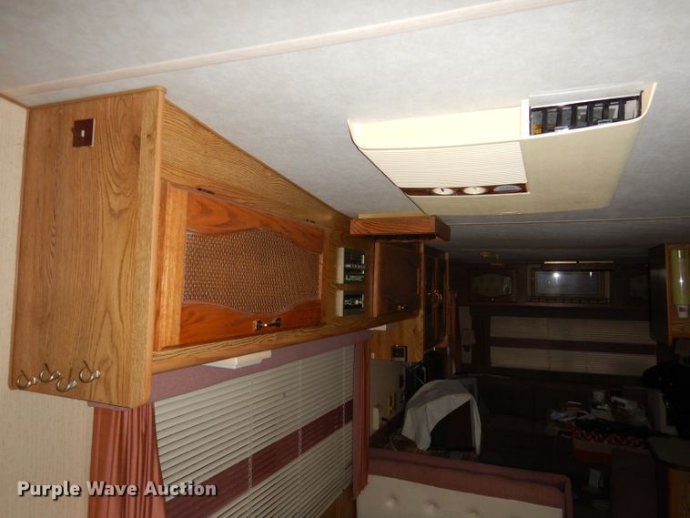 image for item DK3172 1986 Coachmen Classic  camper