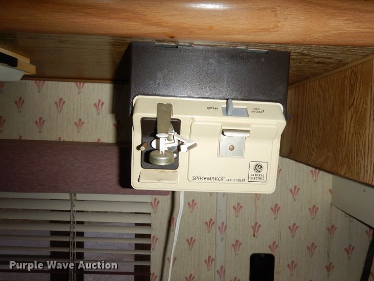 image for item DK3172 1986 Coachmen Classic  camper