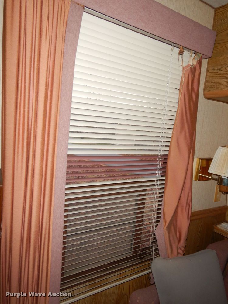 image for item DK3172 1986 Coachmen Classic  camper