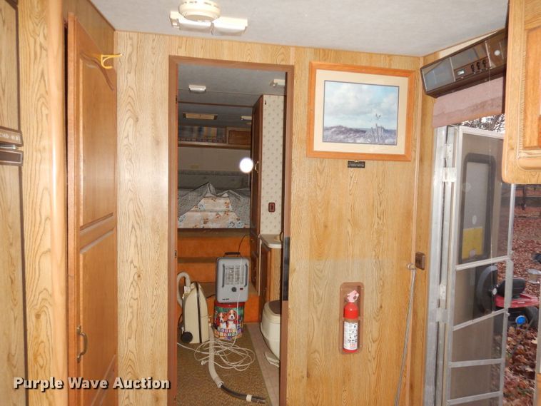 image for item DK3172 1986 Coachmen Classic  camper