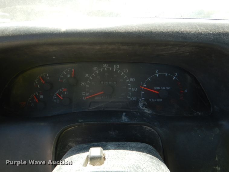 image for item DK3653 2004 Ford F650 Super Duty  truck cab and chassis