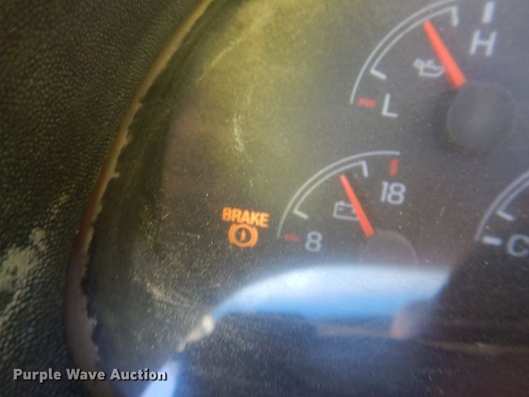 image for item DK3653 2004 Ford F650 Super Duty  truck cab and chassis