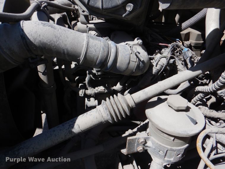 image for item DK3653 2004 Ford F650 Super Duty  truck cab and chassis