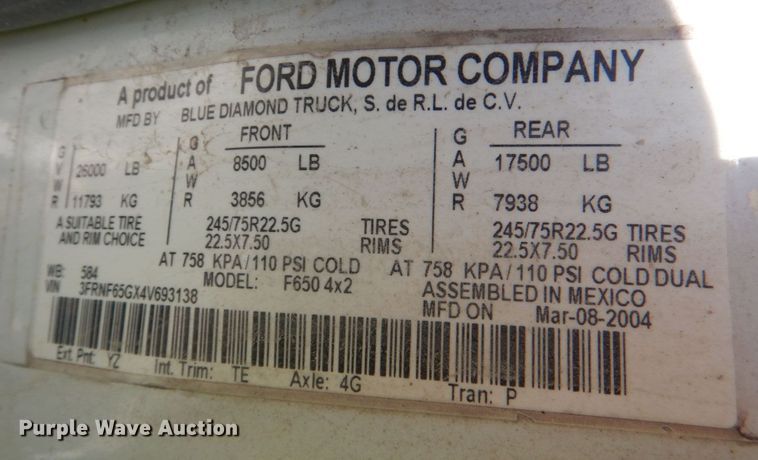 image for item DK3653 2004 Ford F650 Super Duty  truck cab and chassis