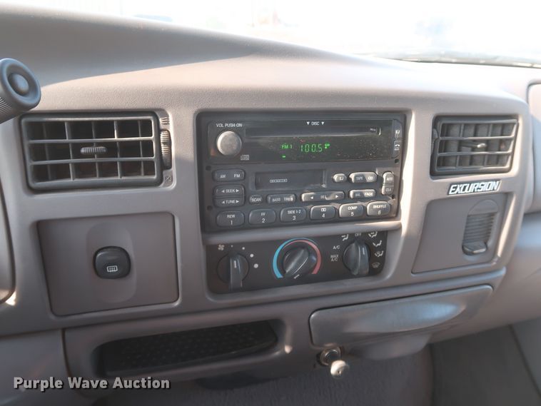 image for item DK3695 2000 Ford Excursion Limited  SUV