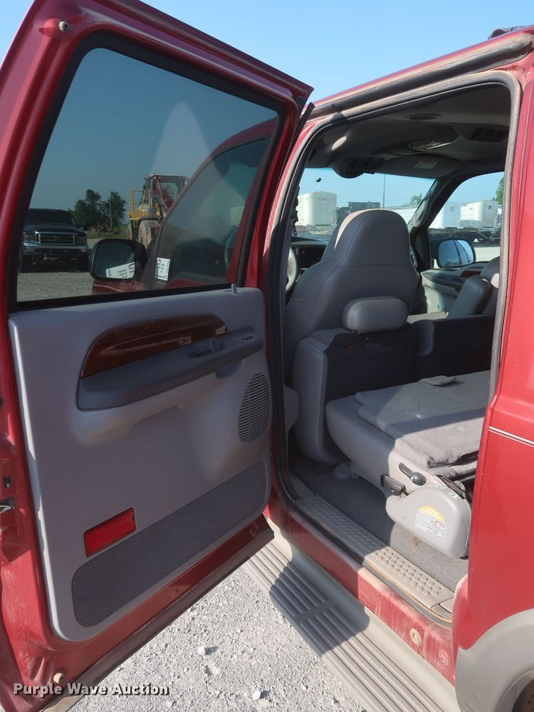 image for item DK3695 2000 Ford Excursion Limited  SUV