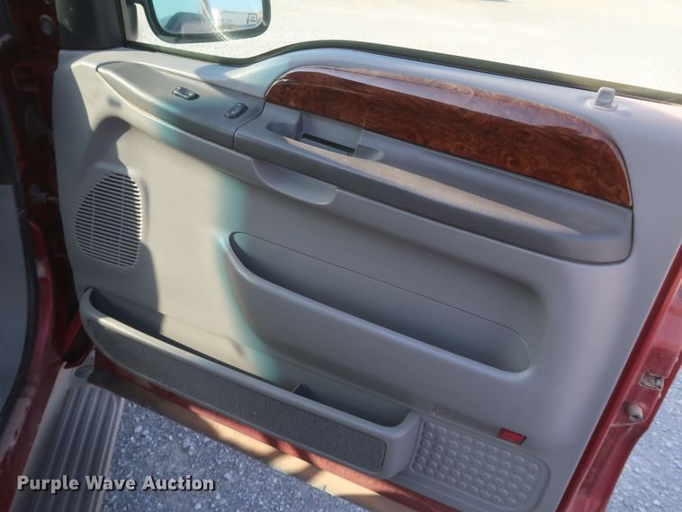 image for item DK3695 2000 Ford Excursion Limited  SUV