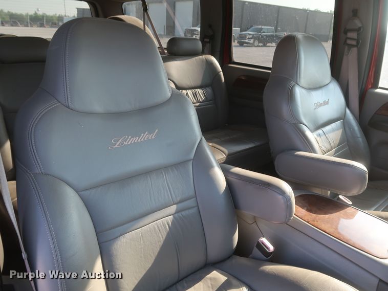 image for item DK3695 2000 Ford Excursion Limited  SUV