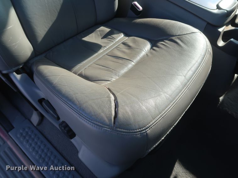 image for item DK3695 2000 Ford Excursion Limited  SUV