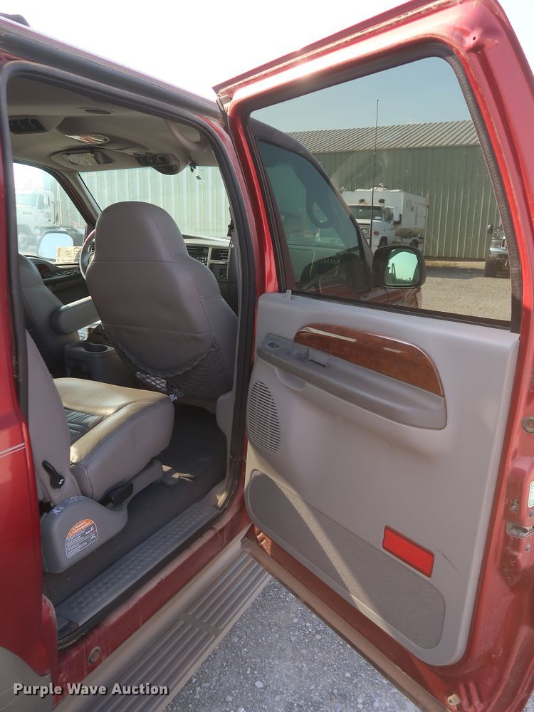 image for item DK3695 2000 Ford Excursion Limited  SUV