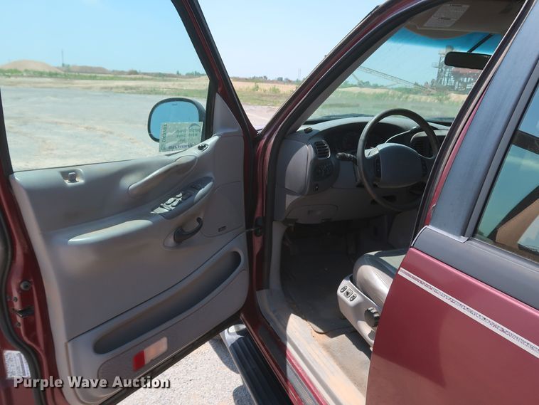 image for item DK3707 1997 Ford Expedition Eddie Bauer  SUV