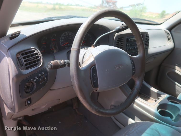 image for item DK3707 1997 Ford Expedition Eddie Bauer  SUV