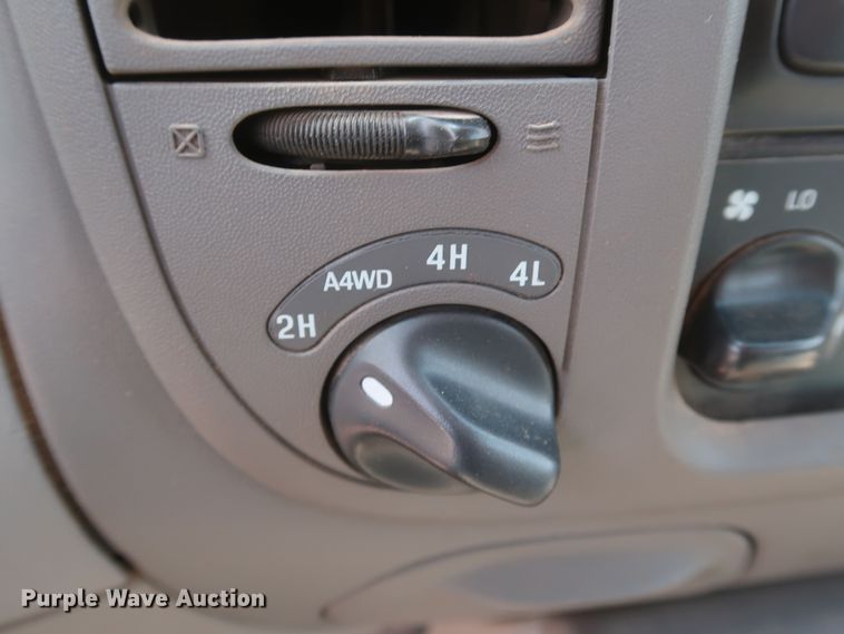 image for item DK3707 1997 Ford Expedition Eddie Bauer  SUV