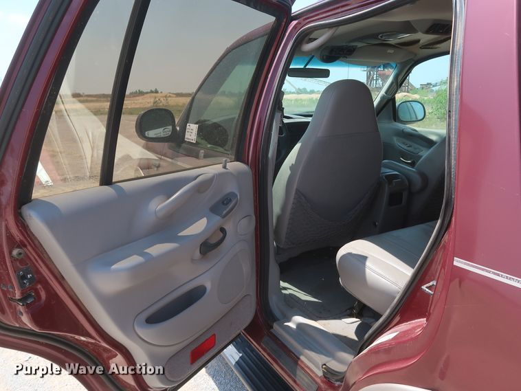 image for item DK3707 1997 Ford Expedition Eddie Bauer  SUV