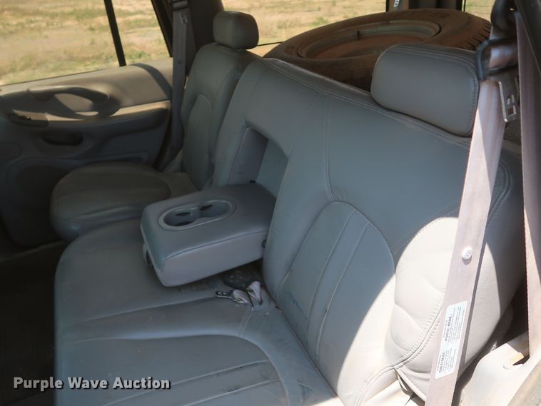 image for item DK3707 1997 Ford Expedition Eddie Bauer  SUV