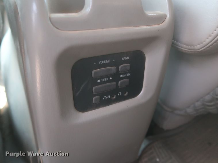 image for item DK3707 1997 Ford Expedition Eddie Bauer  SUV